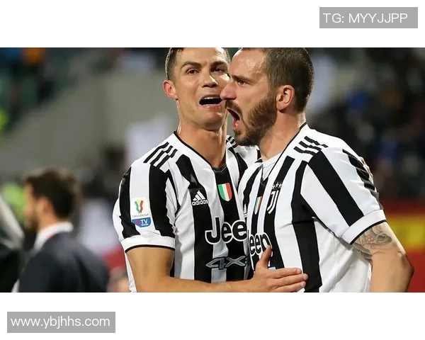 全球足球明星颜值大混剪 穿越绿茵场的帅气瞬间合集