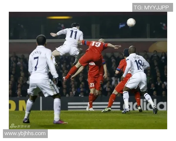 聚焦世界足球巨星赛场风采全景式观察与经典瞬间集锦