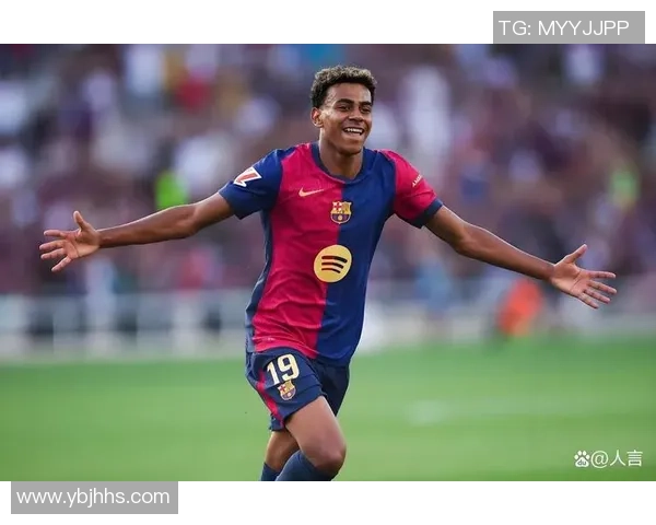 足球球星疫情居家生活日常分享展现训练饮食娱乐全面状态